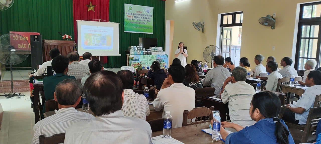 Minh Tâm đồng hành cùng bà con nông dân qua các buổi tập huấn kỹ thuật